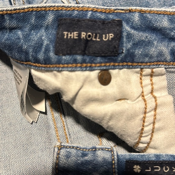 Lucky Brand Jean Shorts Size 8/29 – Roll-Up Style, Light Distressing - Picture 6 of 7